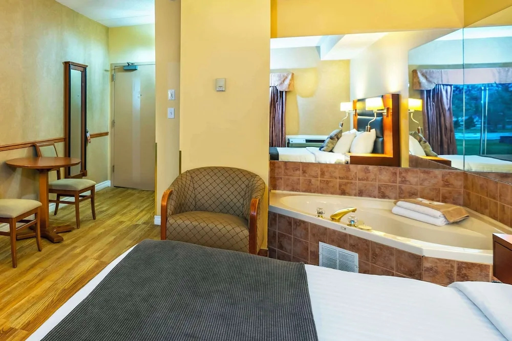 Standard Double room with garden view (full double bed)