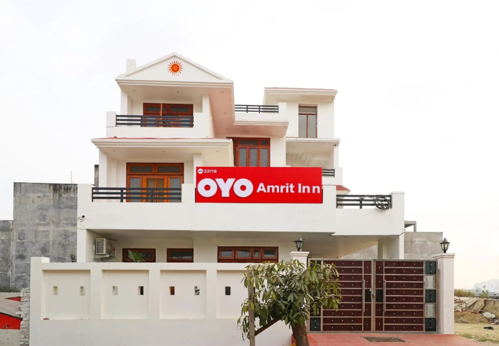 Amrit Inn By OYO Rooms