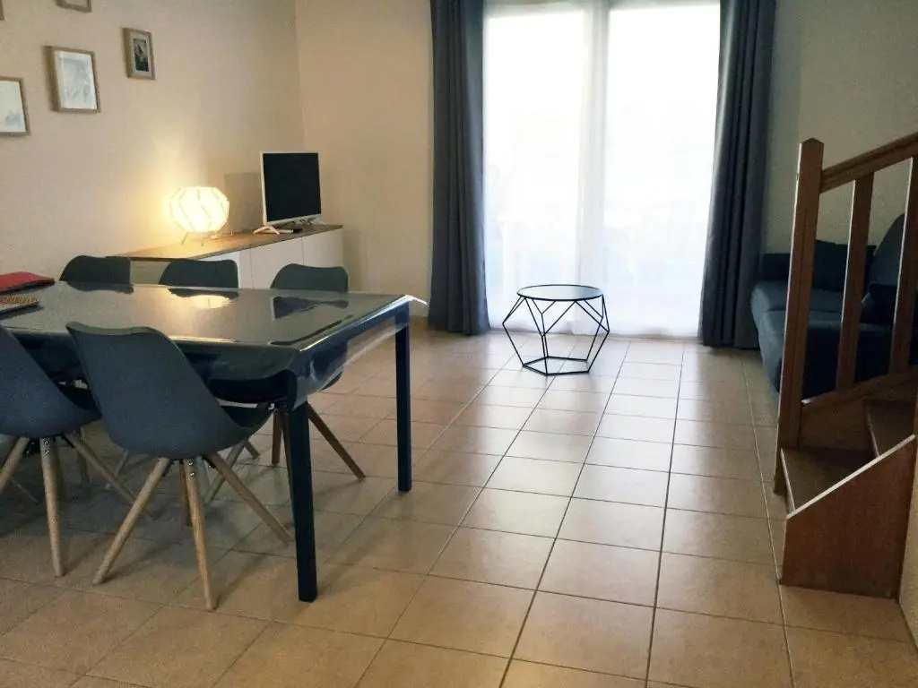 Voir la photo 2 — Agréable Gîte Climatisé Dans Résidence Vacances Avec Piscine Chauffée, Situé Dans Le Village de Mouriès, Au Cœur Des Alpilles, 8 Personnes Ls1-290