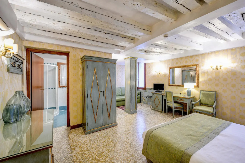 Hotel photo 17