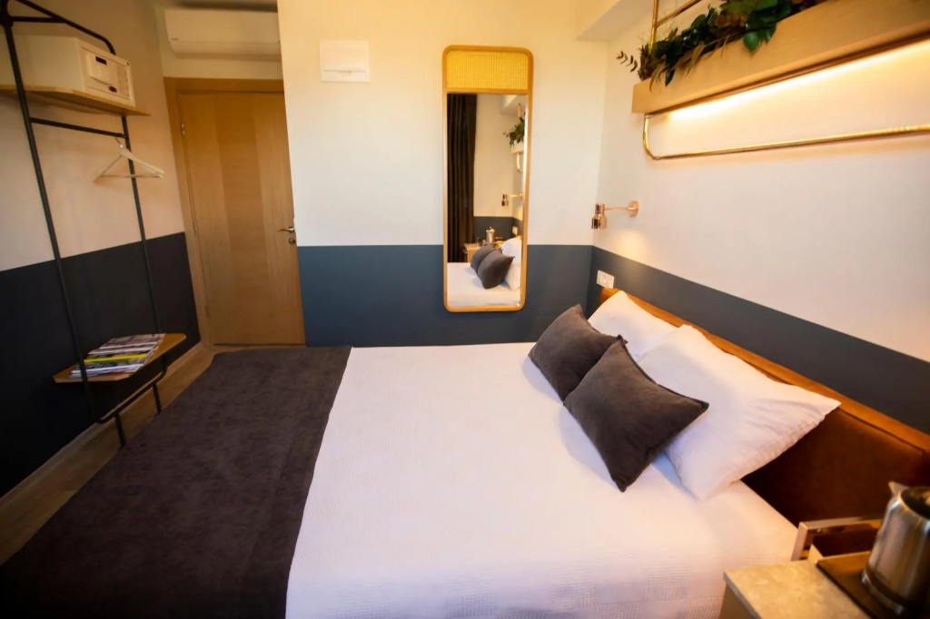 Standard room with garden view