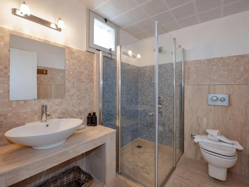 Economy Double room (full double bed)