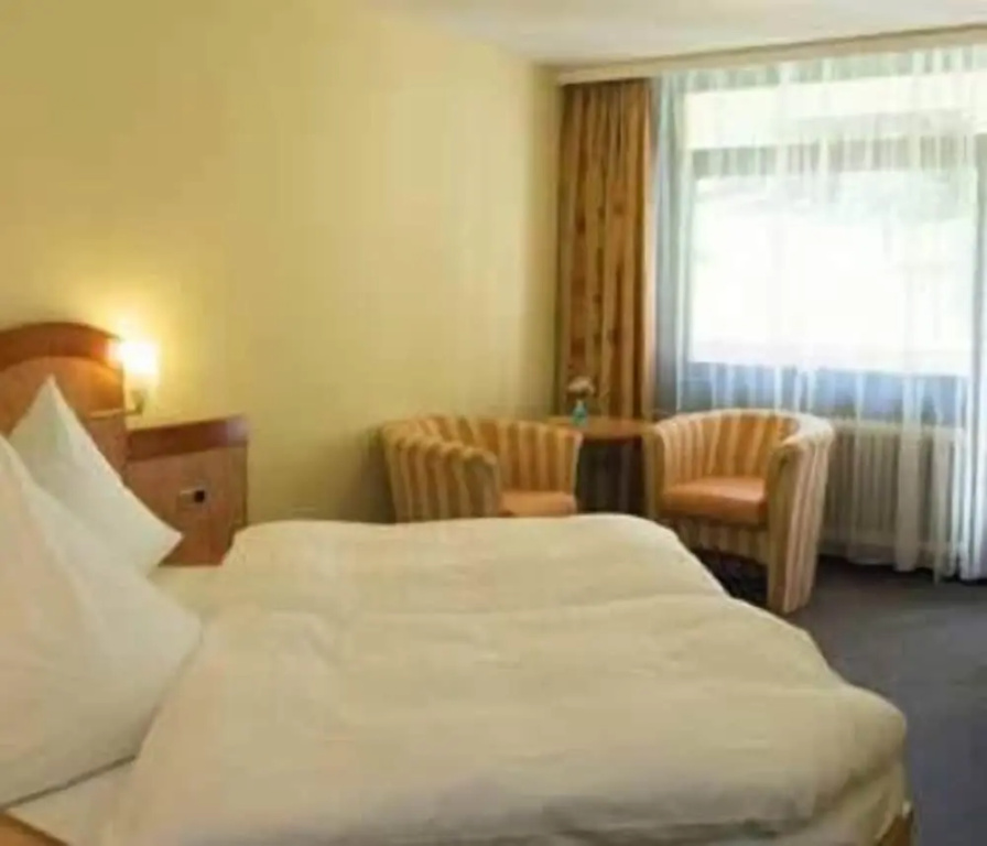Standard Double room with balcony (full double bed)