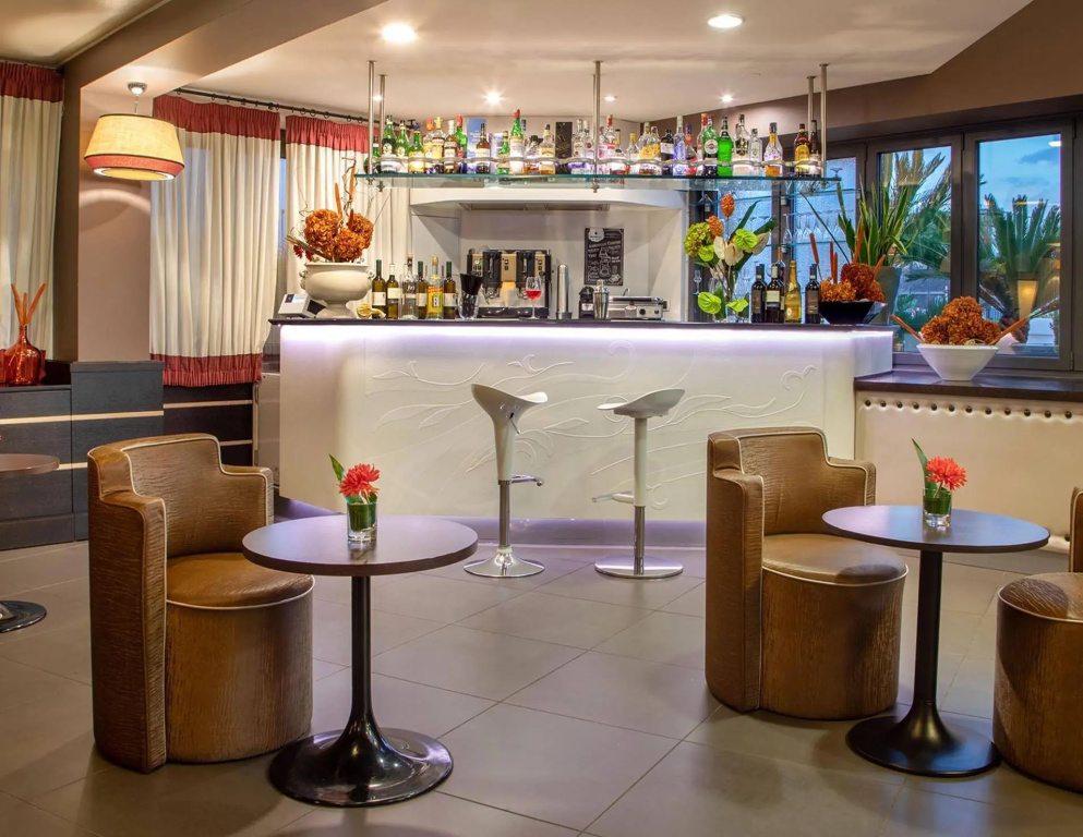 Hotel photo 18