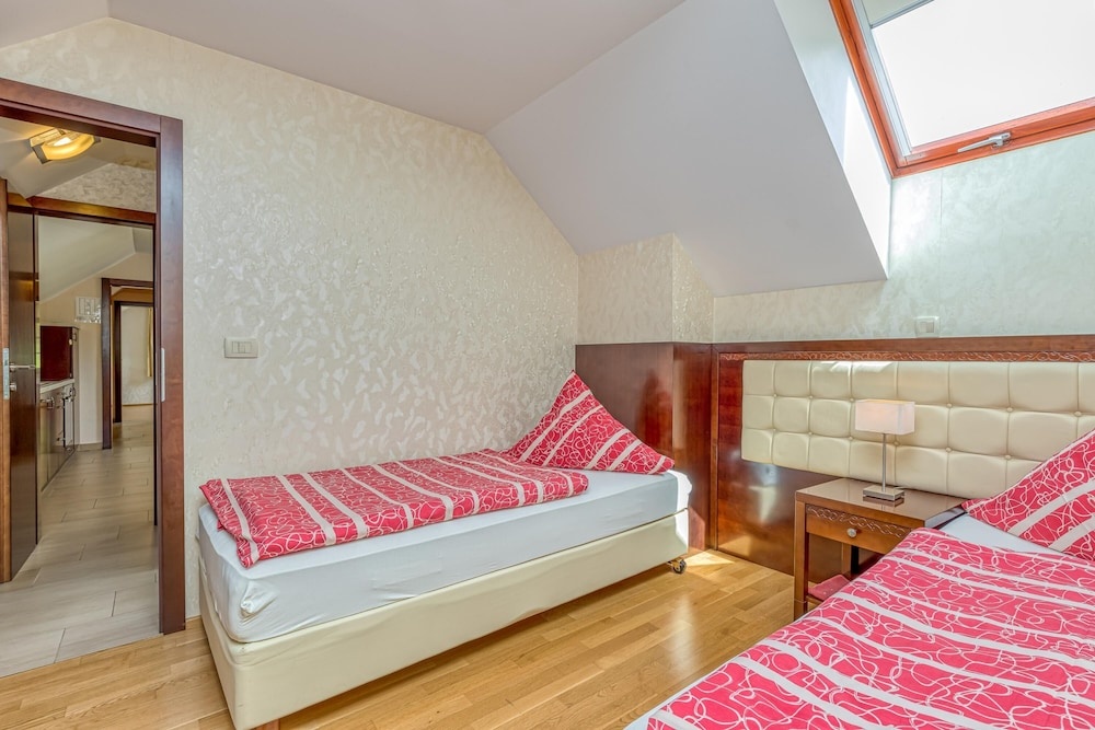 Pool Villa Silva Marija - App 307