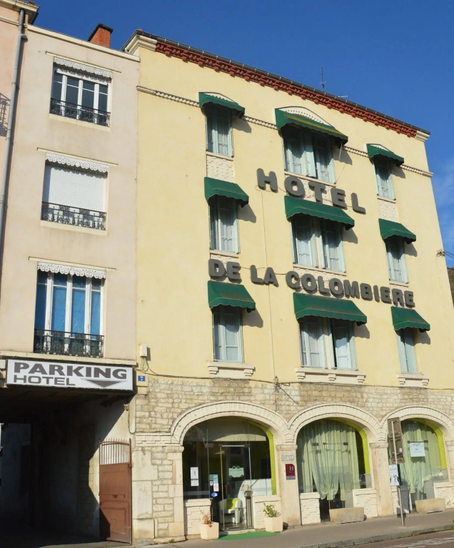 Voir la photo 1 — Hôtel de la Colombière