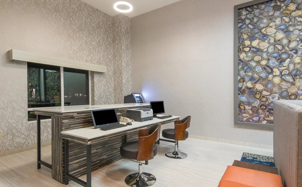 Holiday Inn Express & Suites Norwood-Boston Area by IHG - Général