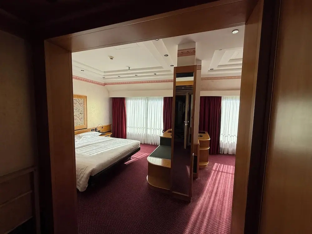 Double room (full double bed)