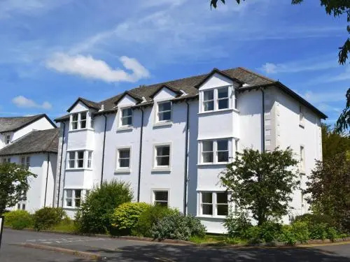 Flat 2 Lonsdale House