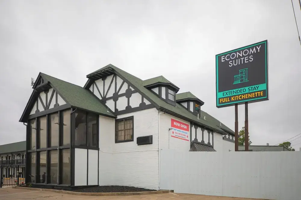 Economy Suites Extended Stay Tulsa