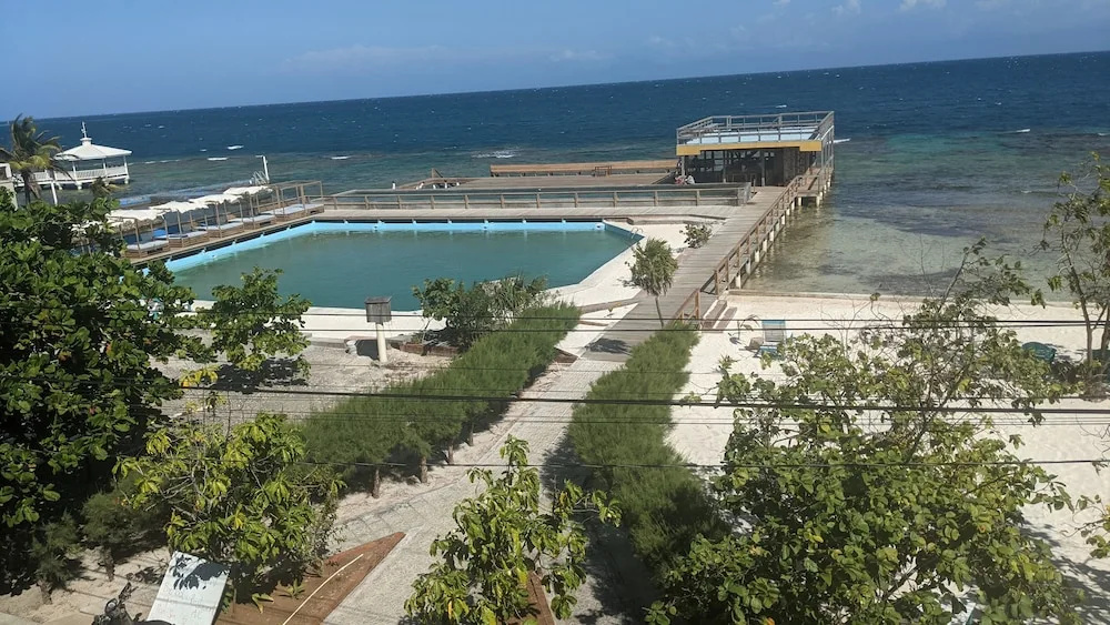 Beach & Waterfront