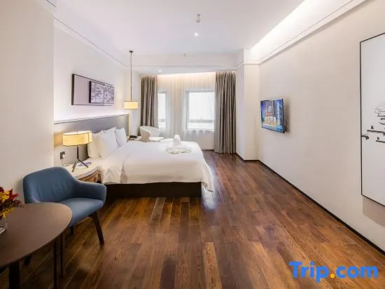 Executive Double room (full double bed)