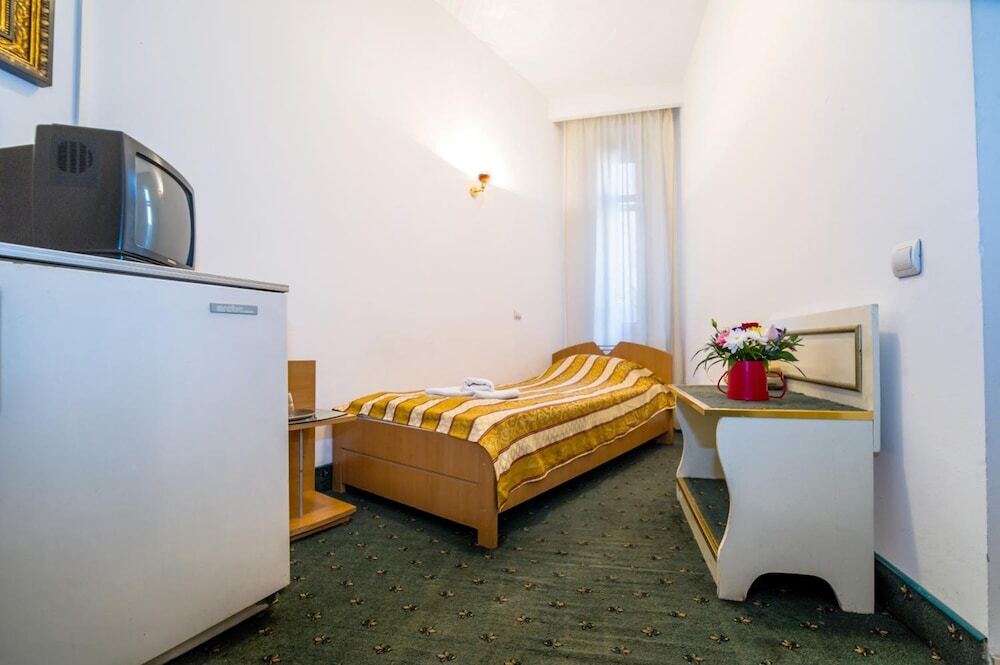 Hotel Carpați by null