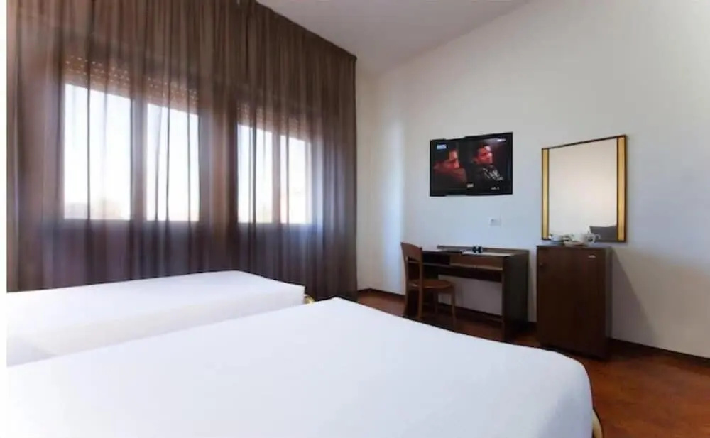 CDH Hotel Modena - Chambres