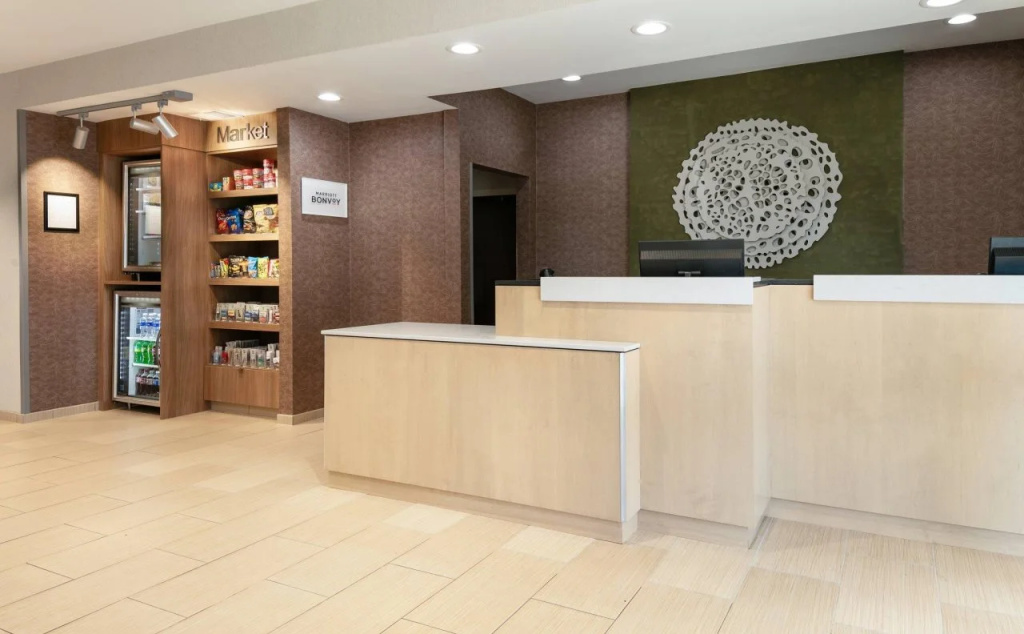 Lobby & Reception