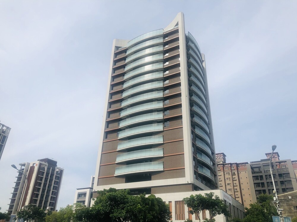CHECK inn Select New Taipei Sanchong