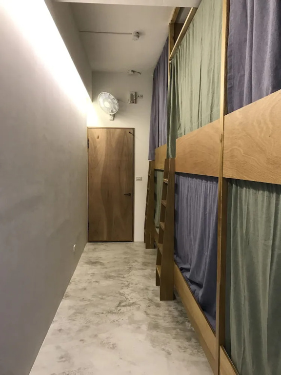 Bed in Dorm with balcony