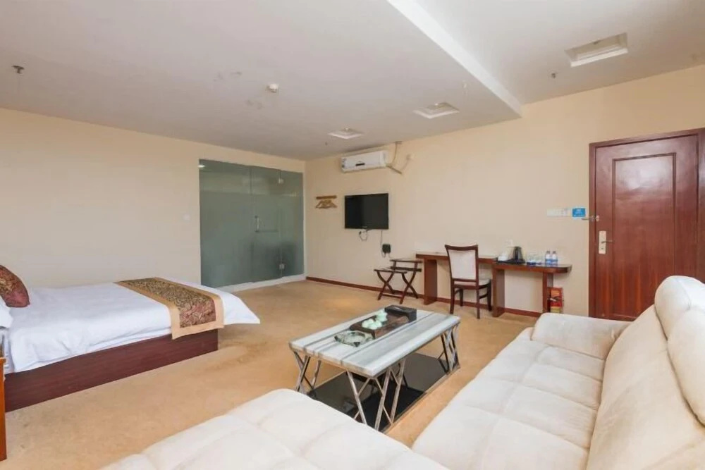 Ling Zhi Hotel