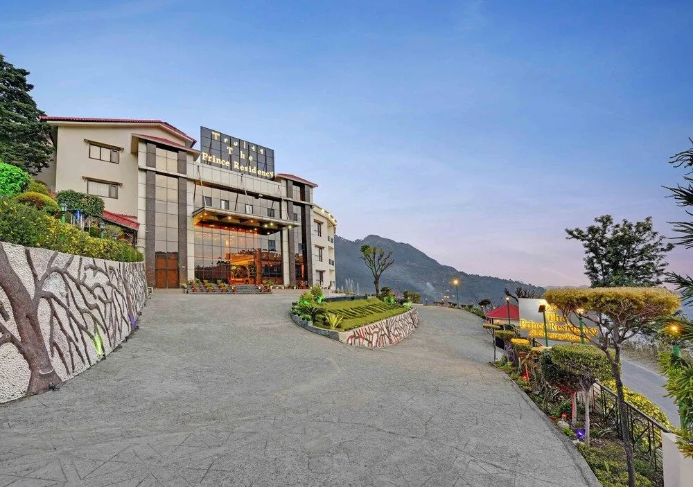 The Prince - A Lake Facing Resort and Spa