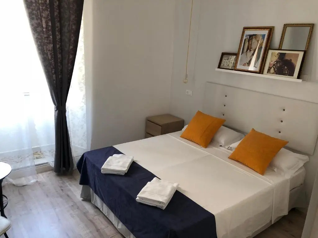 Standard Double room (full double bed)