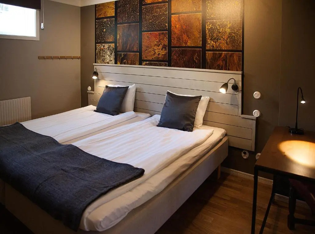 Economy room