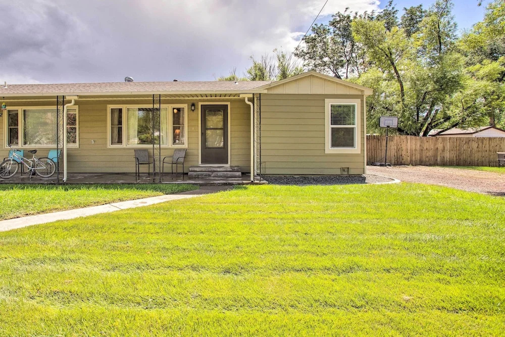 Well-appointed Fruita Townhome: Hike & Bike Nearby