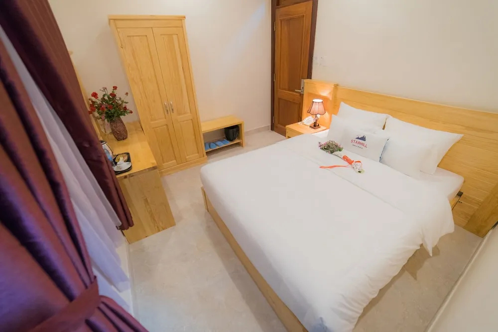 Economy room