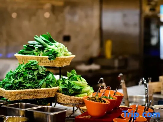 Junyue International Hotel — фото