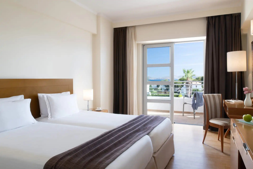 Standard Double room with sea view (twin beds)