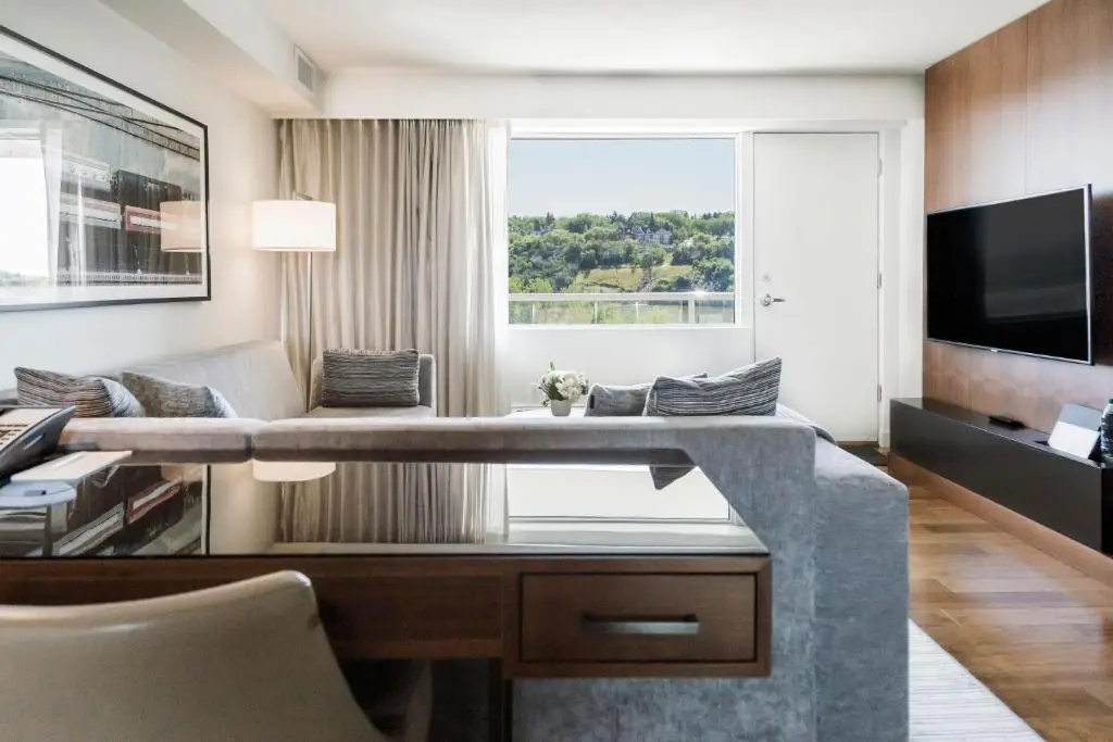 Suite with balcony