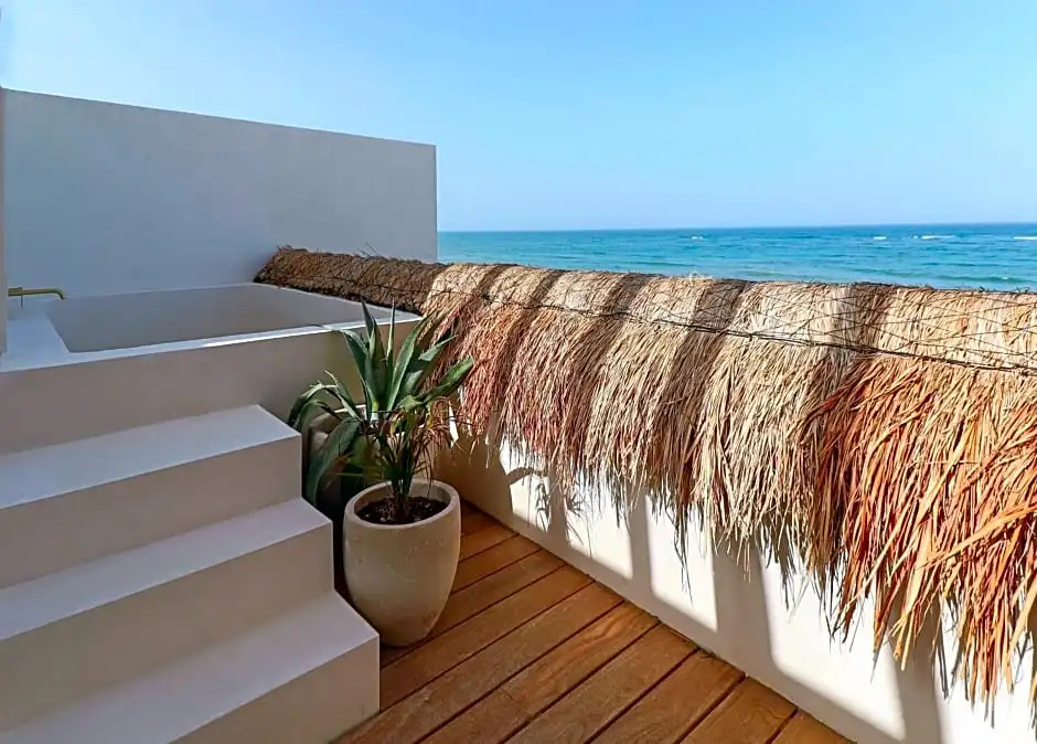 Suite oceanfront