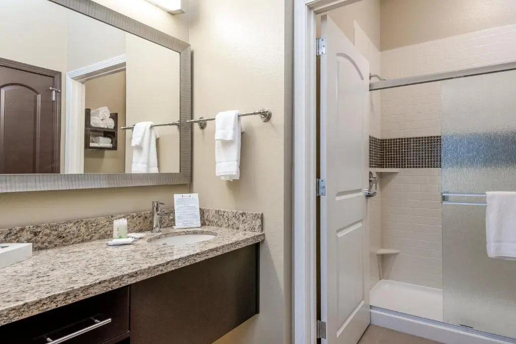 Staybridge Suites Eau Claire - Altoona by IHG - Chambres