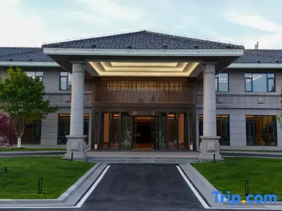 Donghu Hotel Jianhu