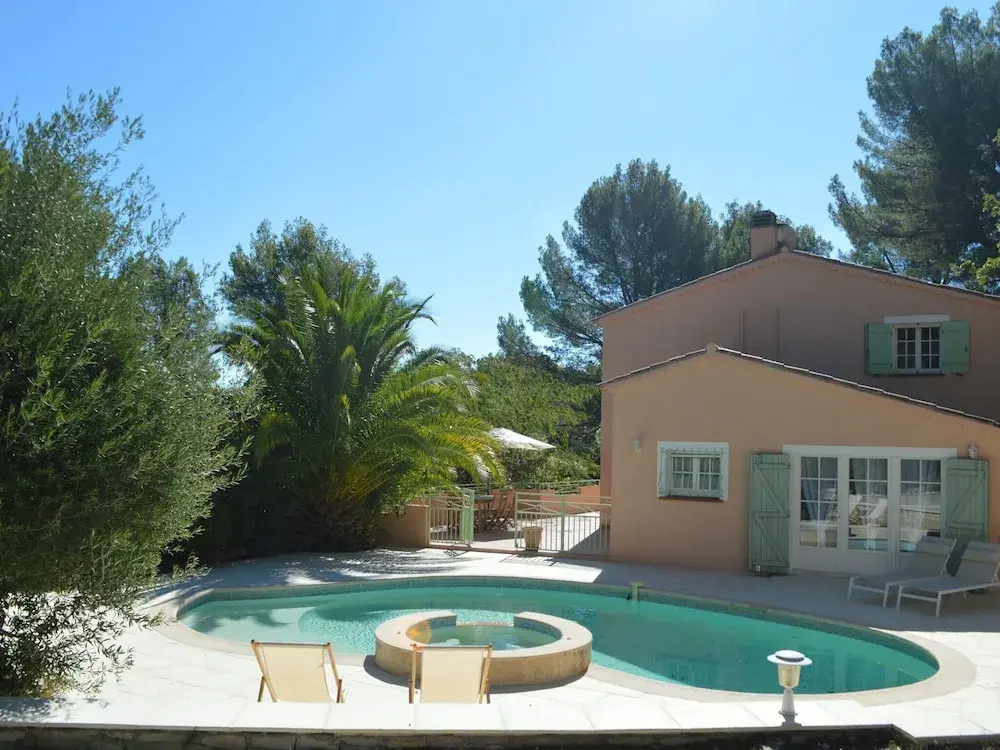 Voir la photo 1 — Holiday Home With Large Garden and Pool