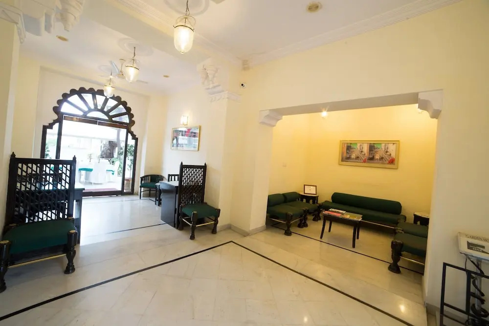Hotel photo 12