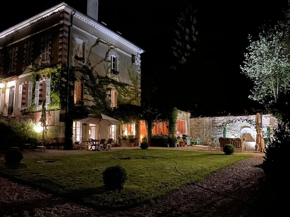 Manoir De La Croix Saint Louis
