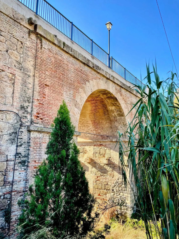 La Casa del Puente