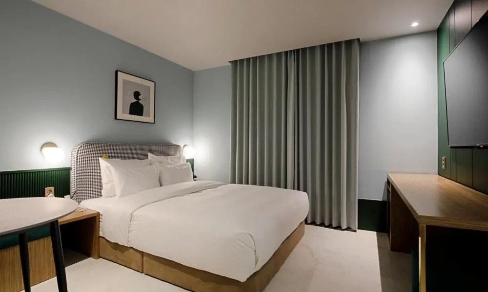 Superior Double room (full double bed)