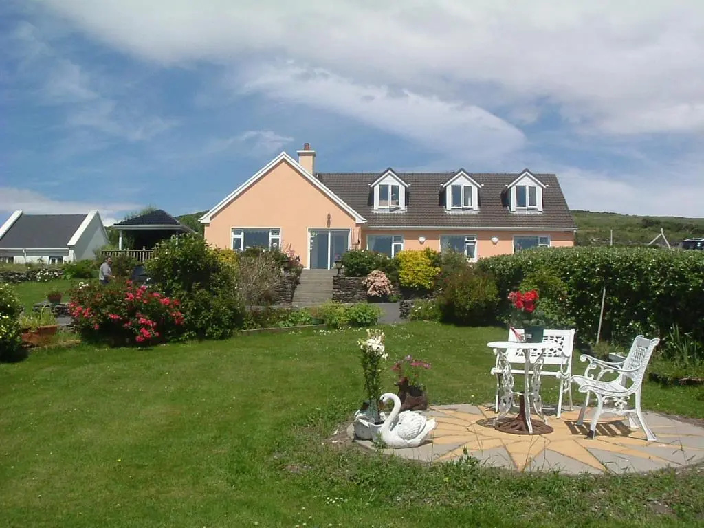 Standard Double room with mountain view (full double bed)