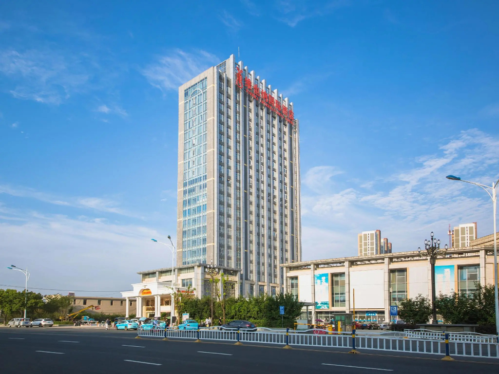 Vienna International Hotel (Wuhan Huangpi Mulan Street Passenger Transport Center)