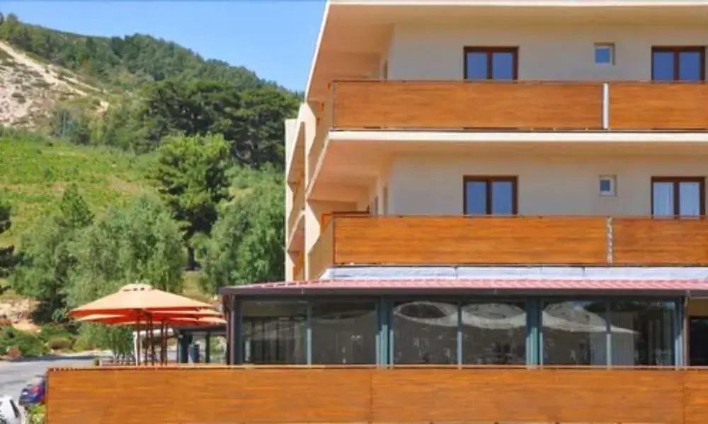 Hotel photo 12