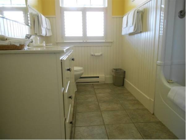 Shaw's Hotel & Cottages by null