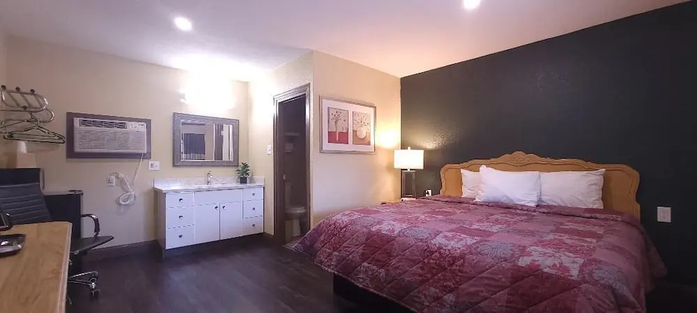 Economy room