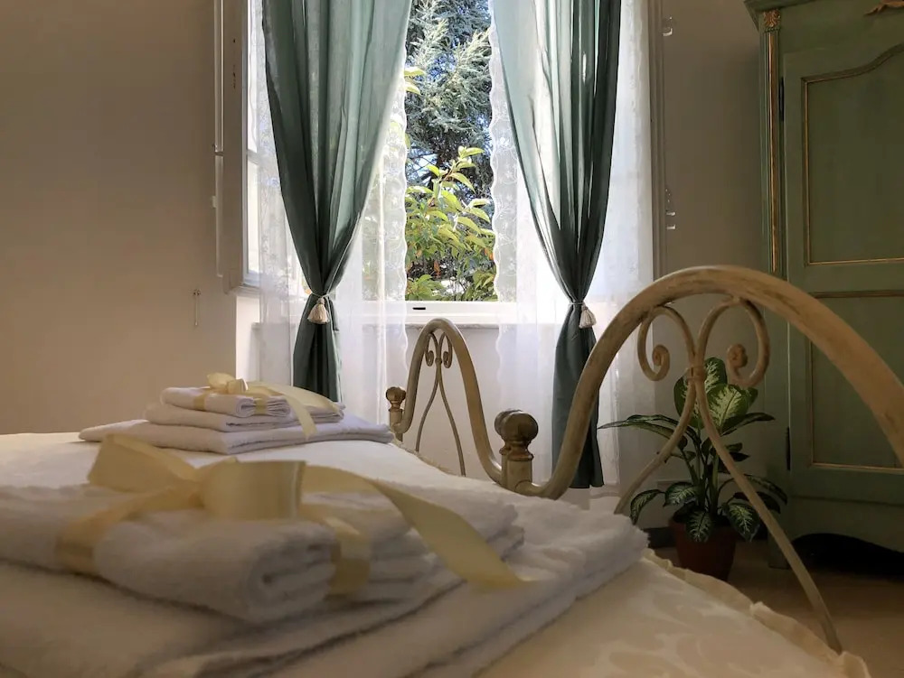 Двухместный номер Standard с видом на сад двуспальная кровать в Relais Puccini