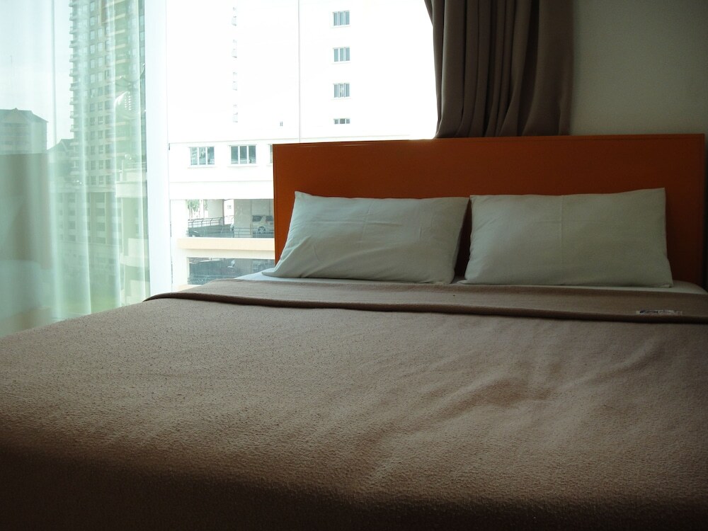 1 Hotel Kuchai Lama