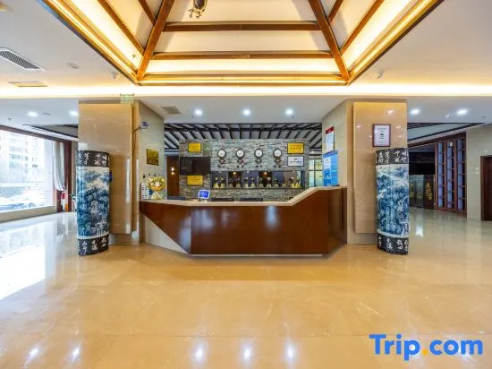 Lobby & Reception