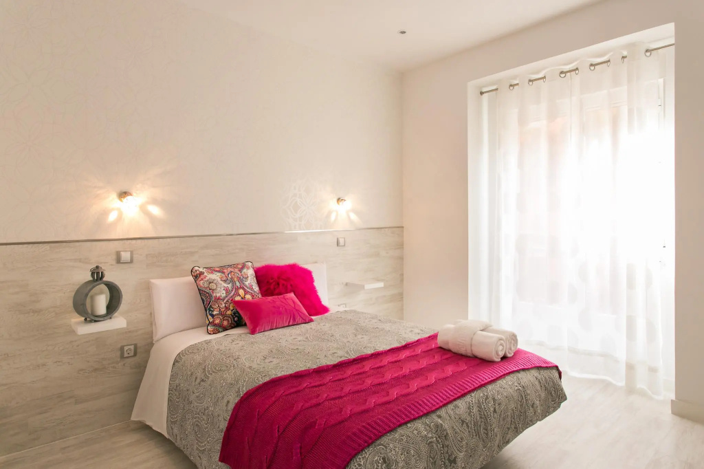 Superior Double room with balcony (full double bed)