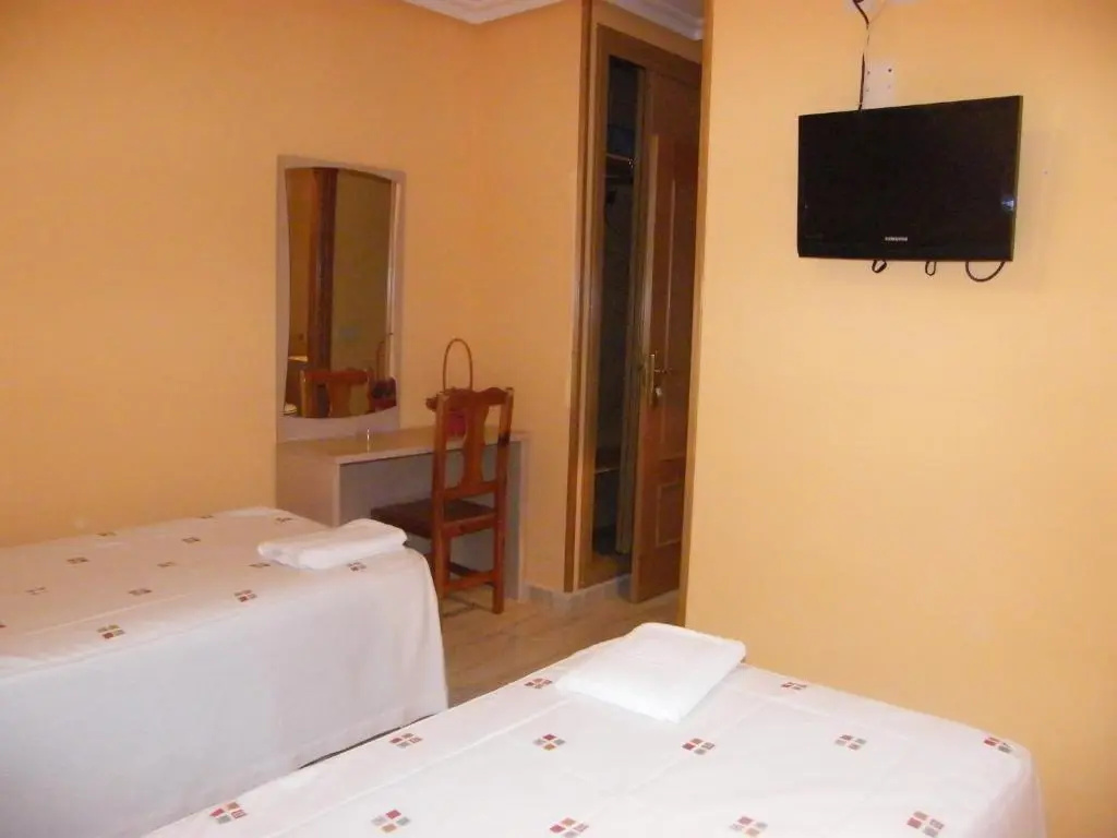 Standard Double room (twin beds)