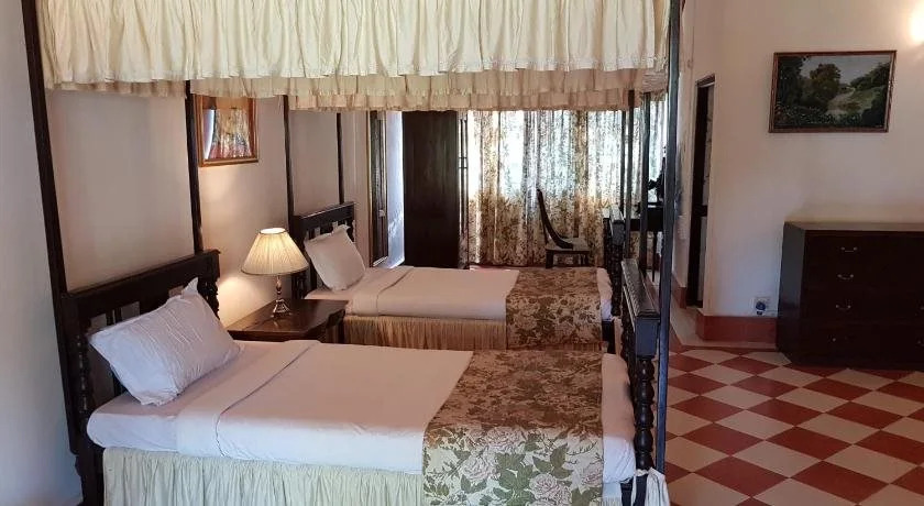 Banyan Grove — фото