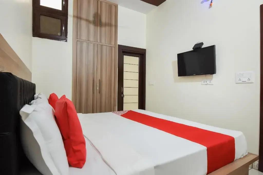 Hotel Amigo by OYO Rooms
